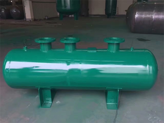 1679991473376569.jpeg 彰武彰武彰武蒸汽分气缸1.jpeg